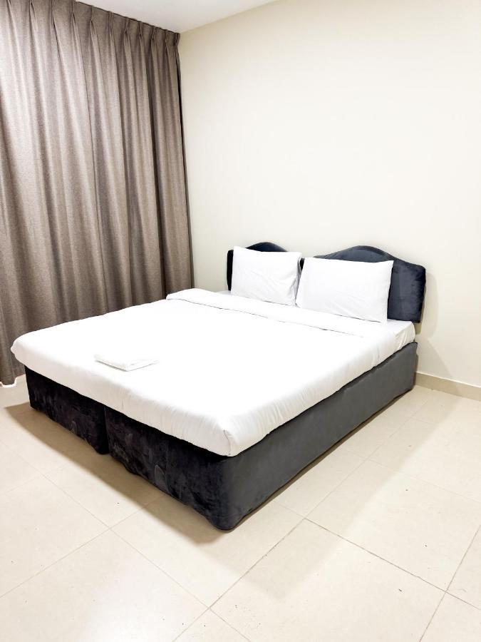 Ras Star Residence - Home Stay Dubai Exteriör bild