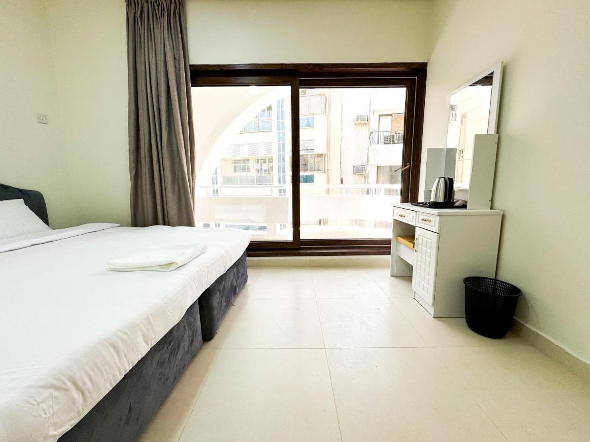 Ras Star Residence - Home Stay Dubai Exteriör bild