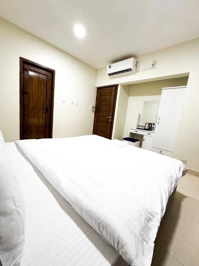 Ras Star Residence - Home Stay Dubai Exteriör bild