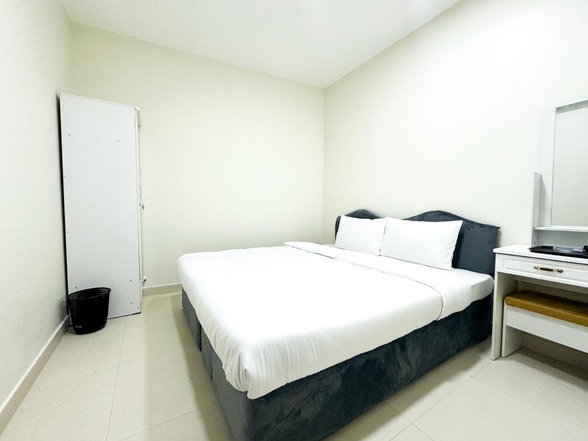 Ras Star Residence - Home Stay Dubai Exteriör bild